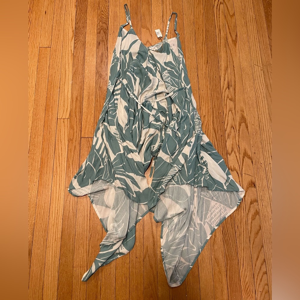 L/XL Teal and White Leaf Print Jumpsuit Romper